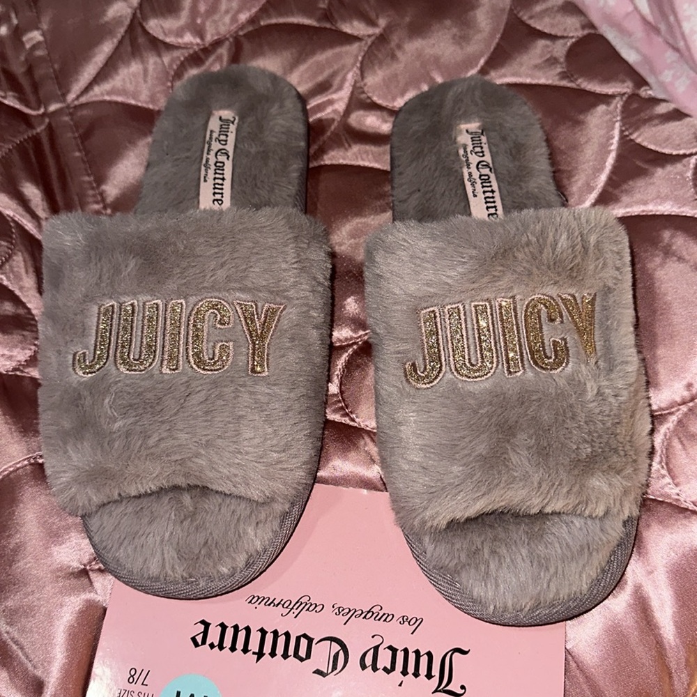 Juicy Couture Faux Fur Slippers - Picture 2 of 3